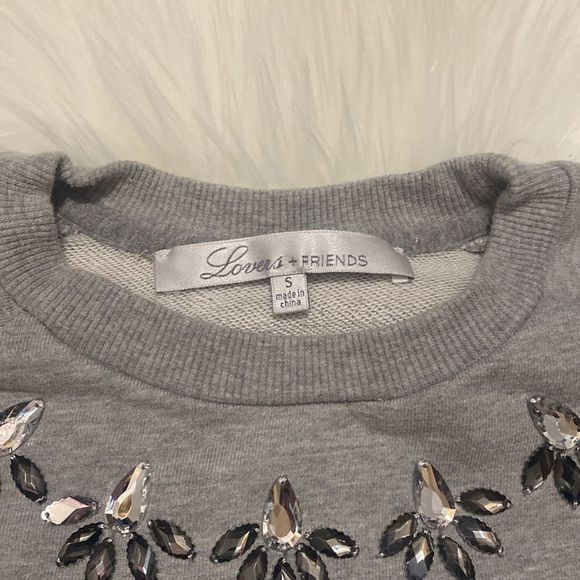 HELLO LOVER SEQUIN GRAPHIC PULLOVER - Picture 3 of 5